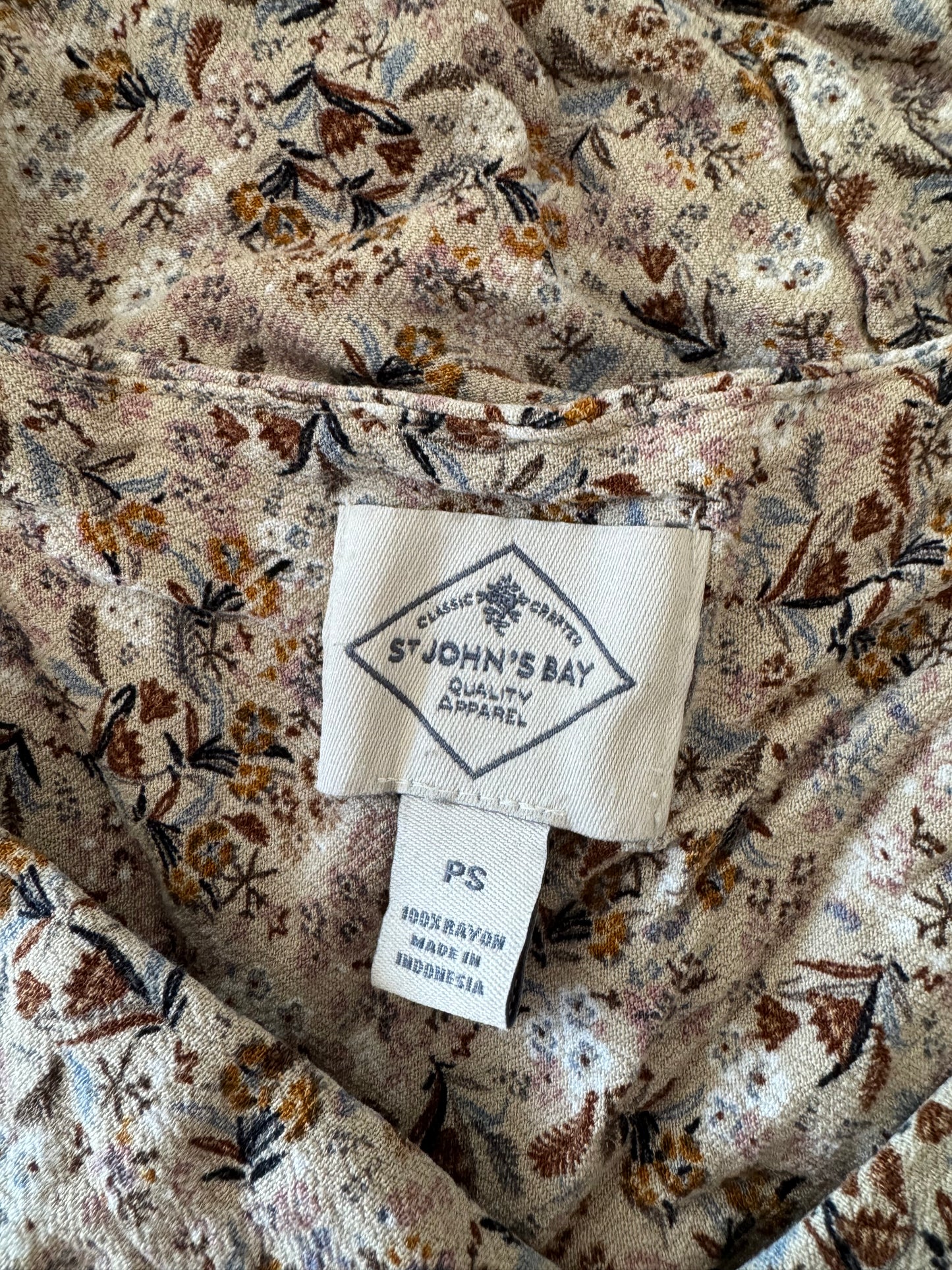 St. John’s Bay Cream Floral Top