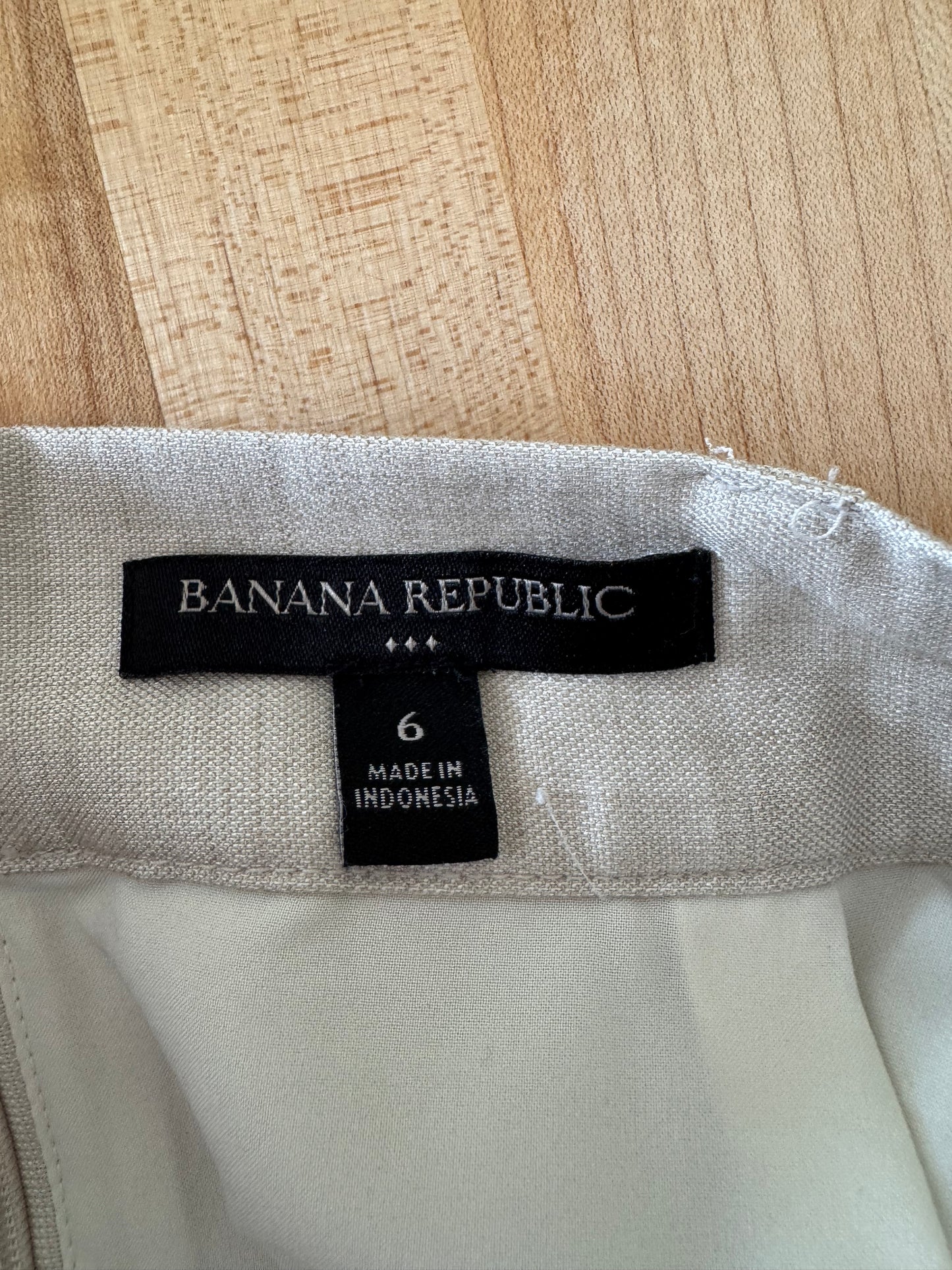 Banana Republic Beige Belted Midi Skirt