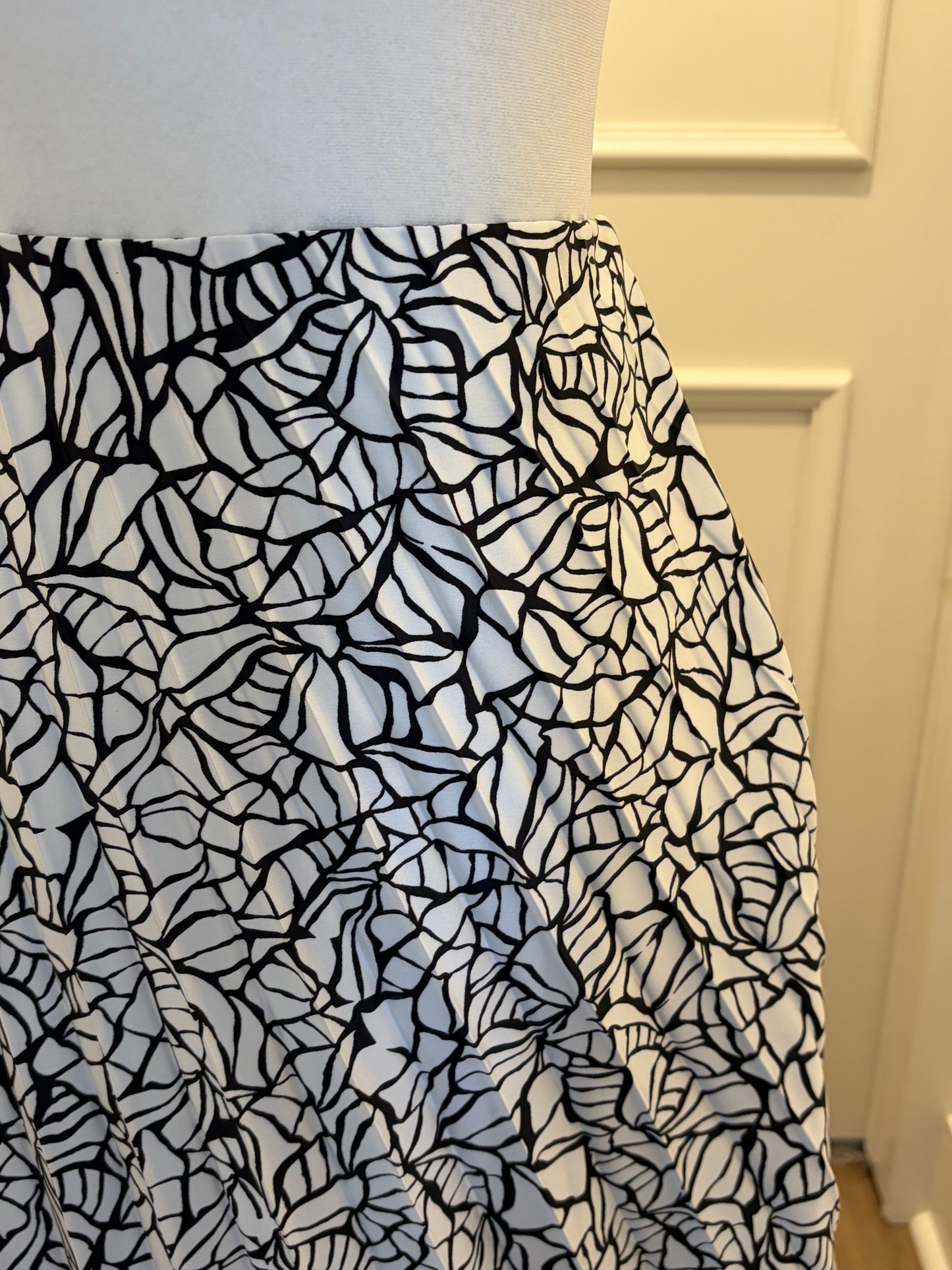 I.N.C. Black and White Pleated Skirt