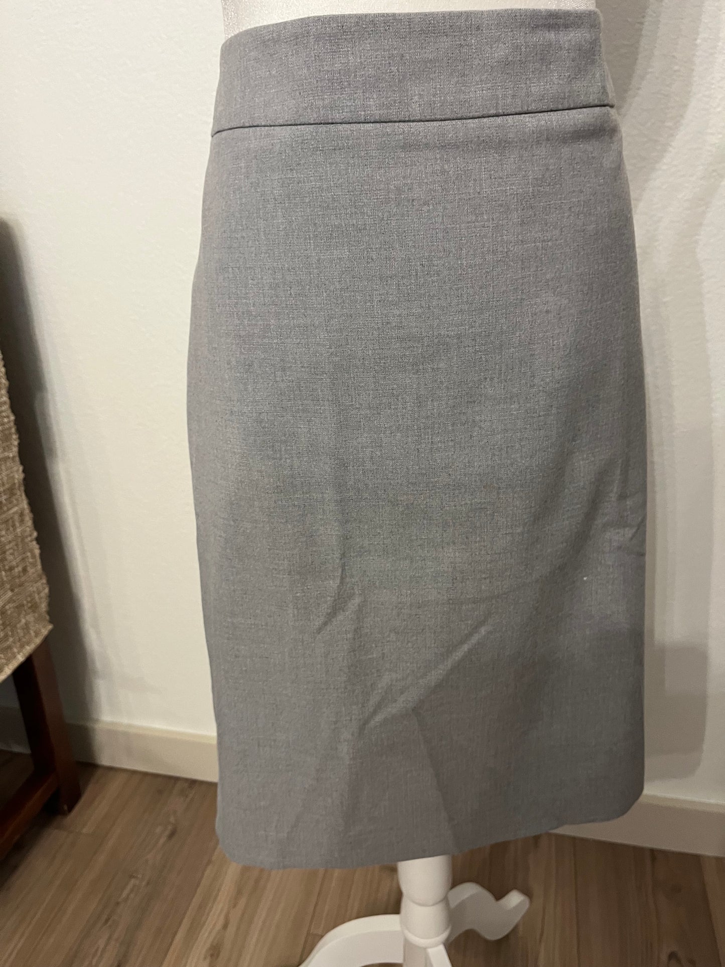 Ann Taylor Gray Pencil Skirt