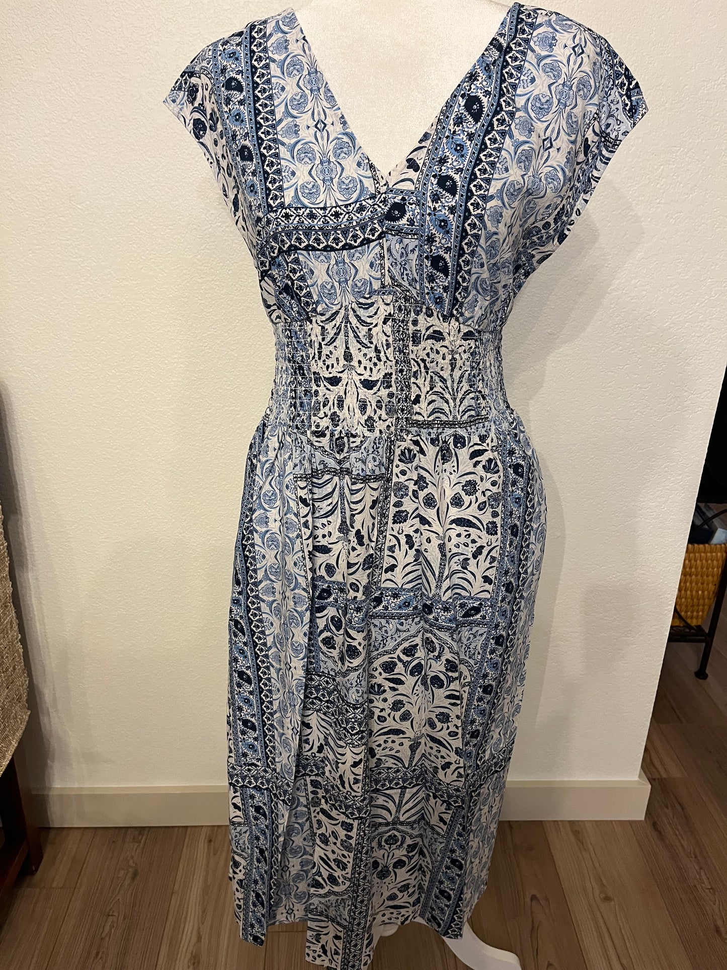 Old Navy Blue Paisley Print Maxi Dress