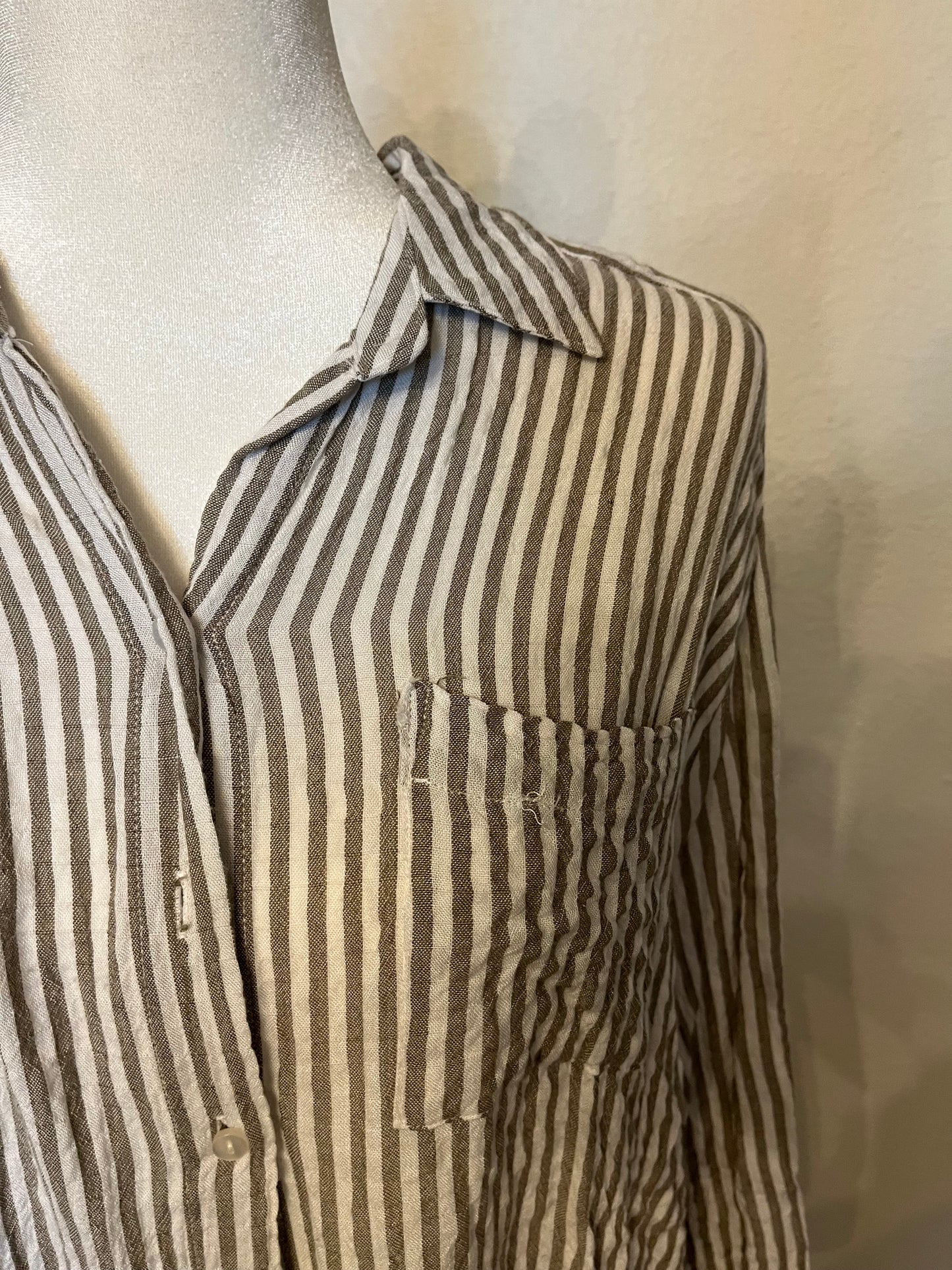 Jane + Delancey Gray Stripe Button Front Top