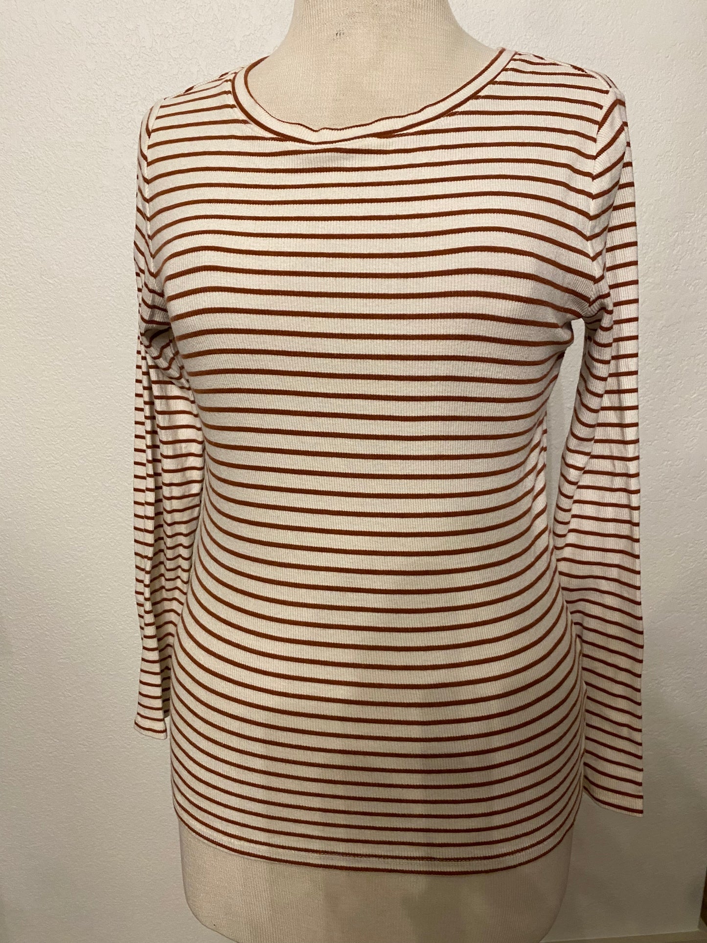 Time & Tru Brown & White Stripe Ribbed Top