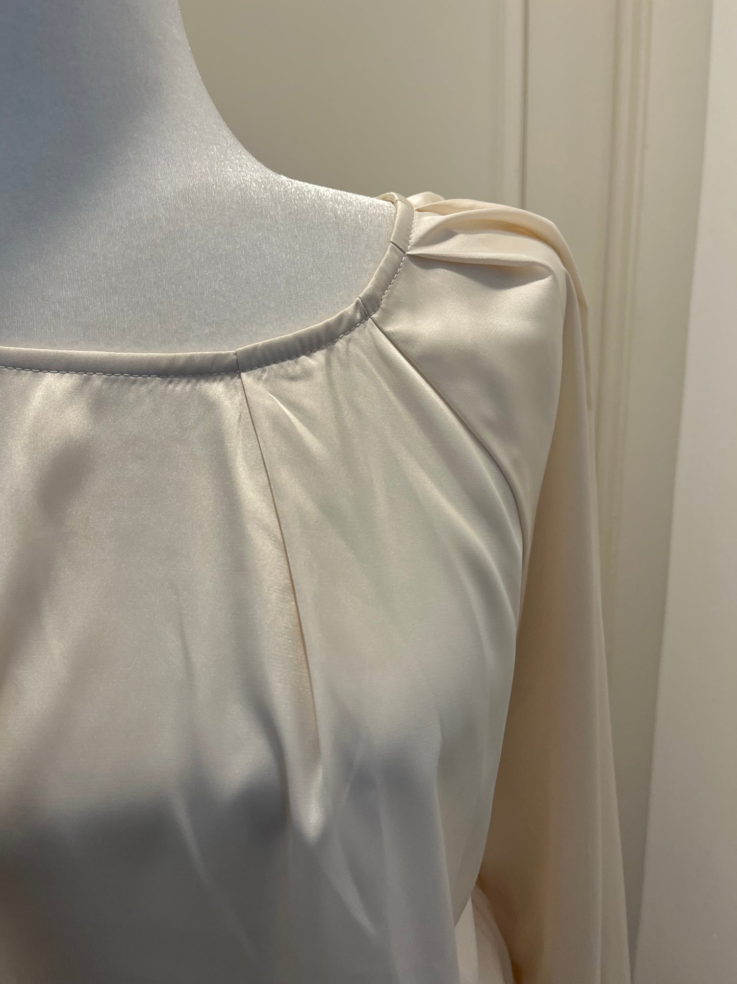 Blu Pepper Cream Satin Top