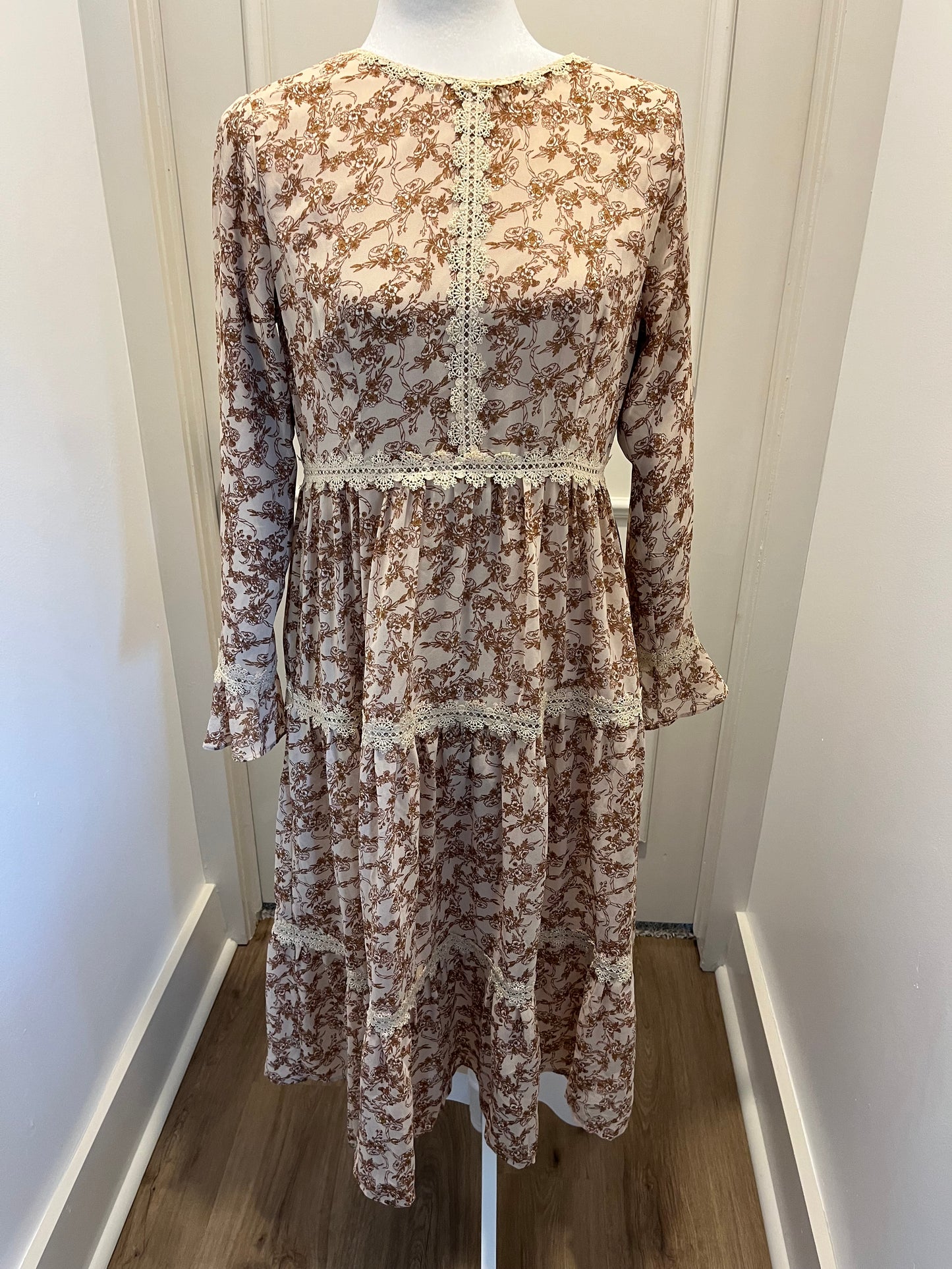 Dainty Jewells Rust Floral Midi Dress