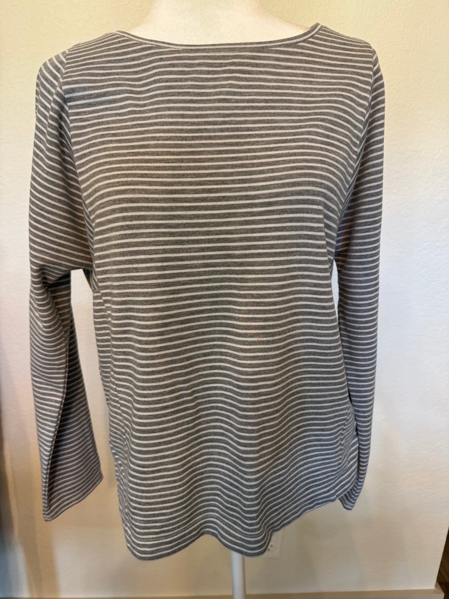 Liz Claiborne Gray Stripe Knit Top