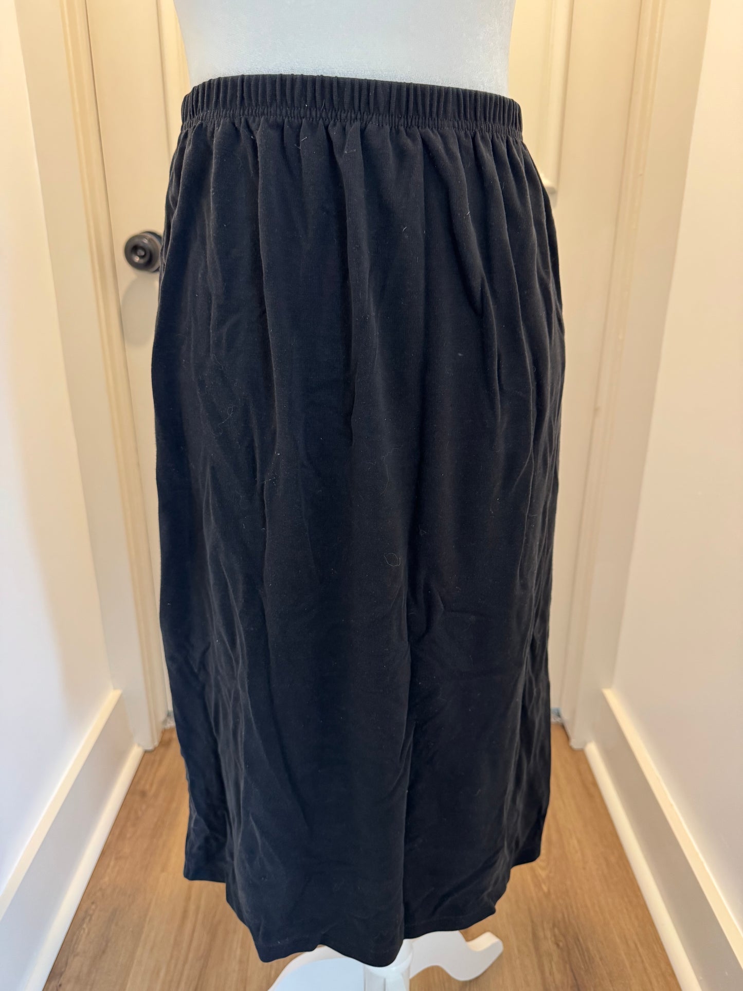 Nuggles Black Knit Skirt