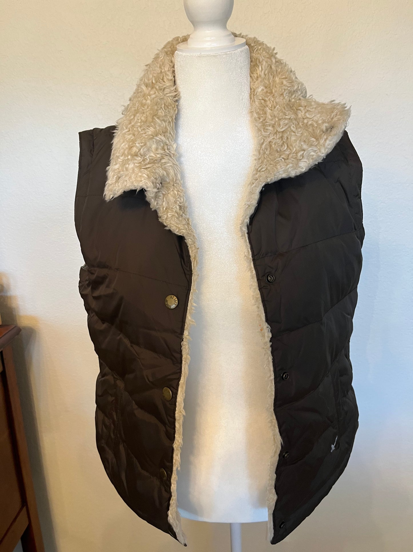 American Eagle Olive Puffer Vest