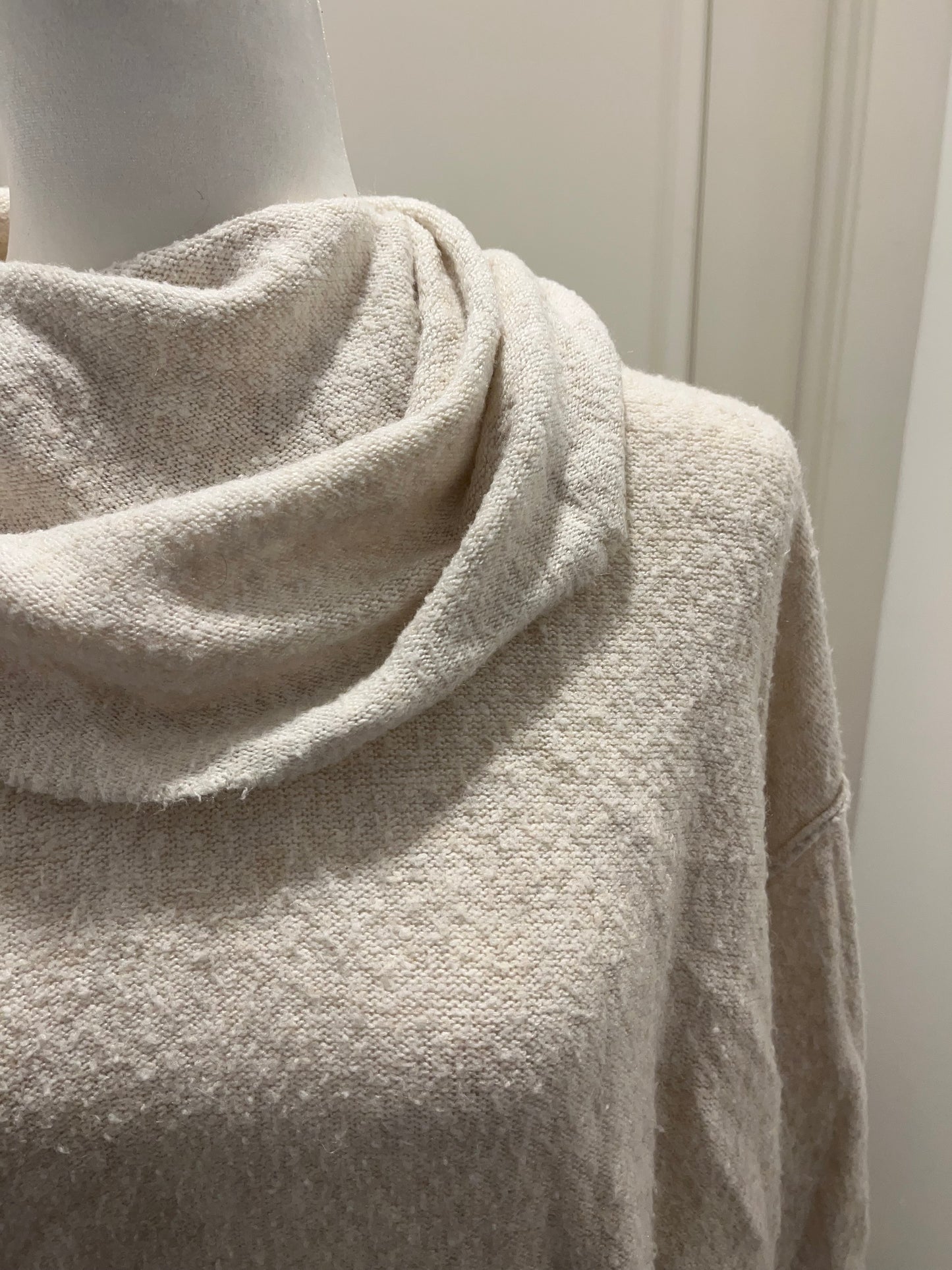 American Eagle Cream Sweater