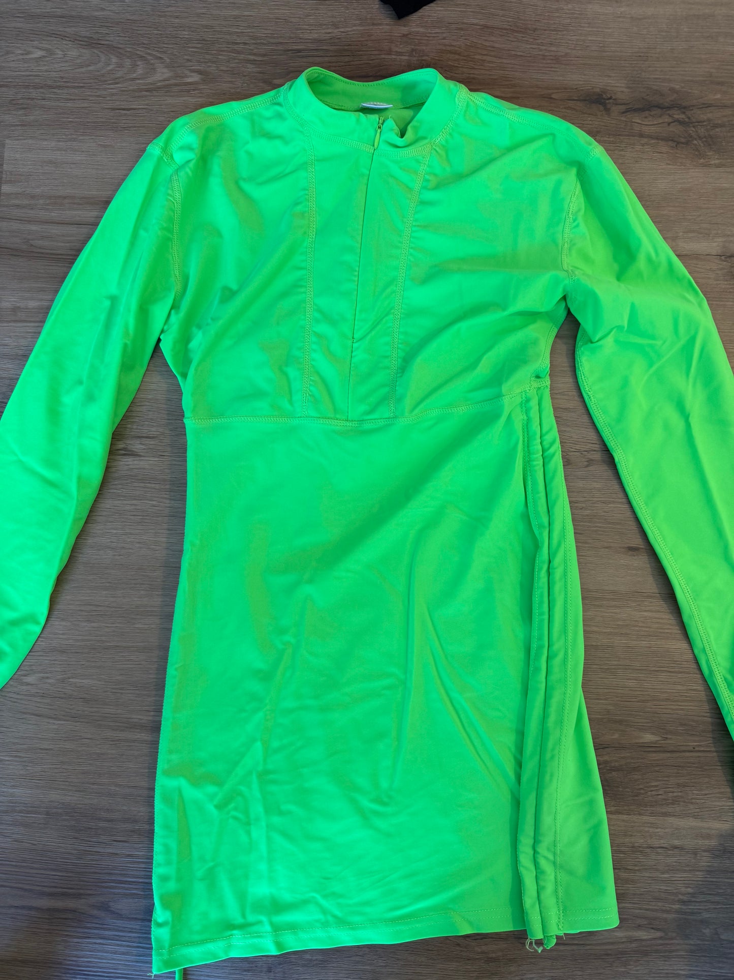 Sailbee Green Athletic Top