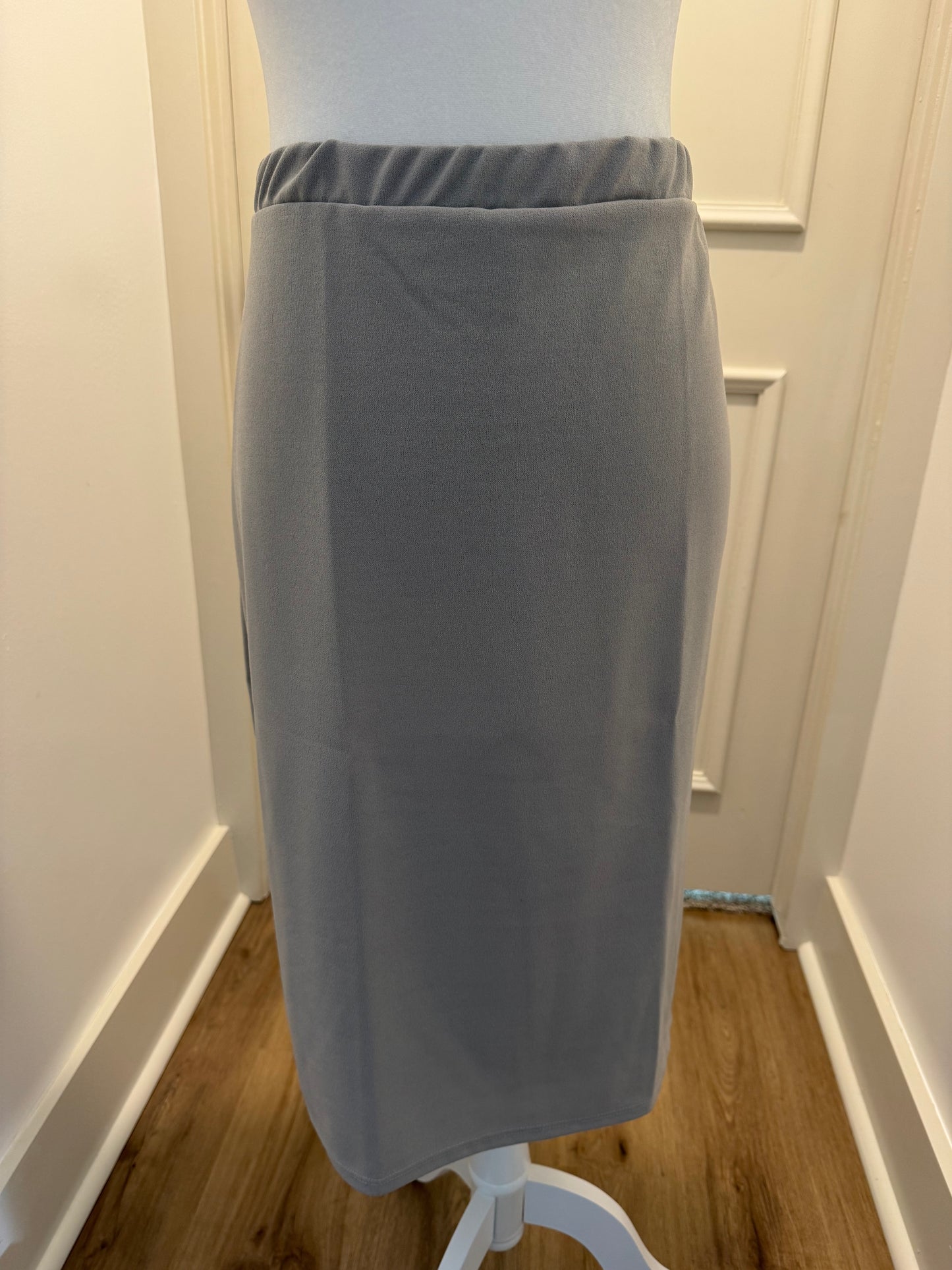 Klassy Girl Gray Pencil Skirt