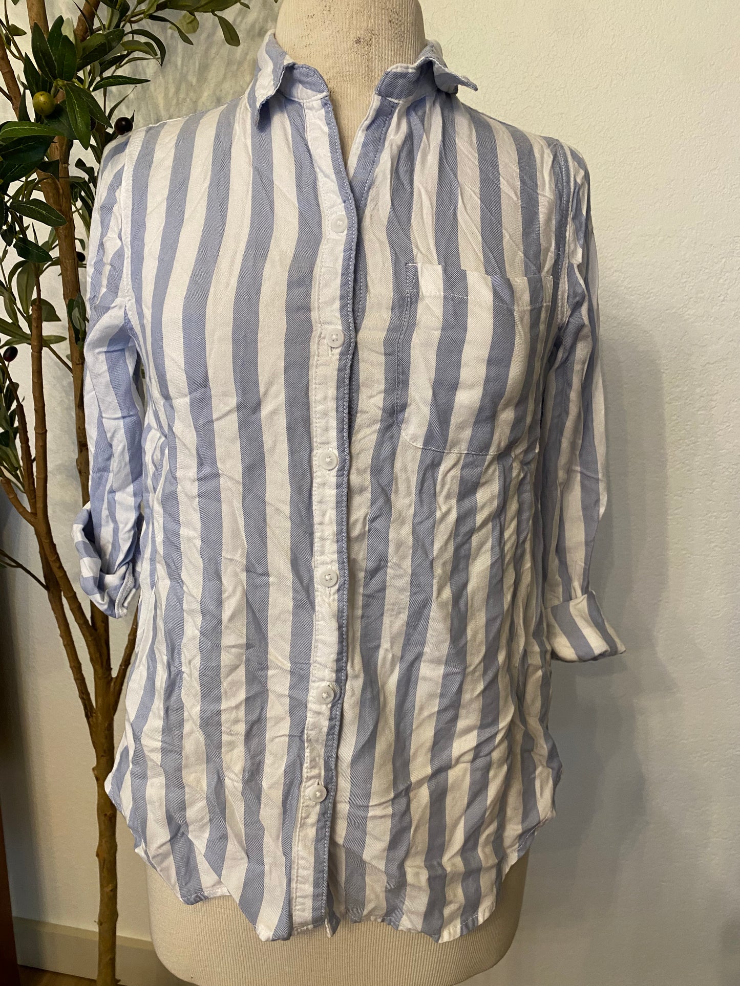 BeachLunchLounge Blue and White Stripe Top