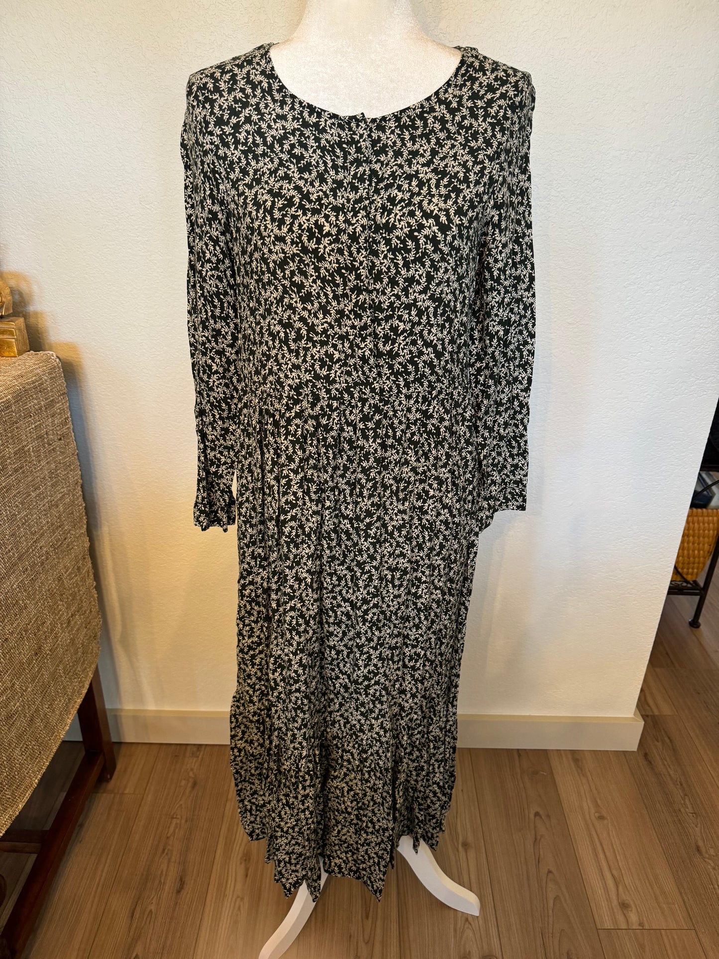 Old Navy Emerald Green Floral Maxi Dress