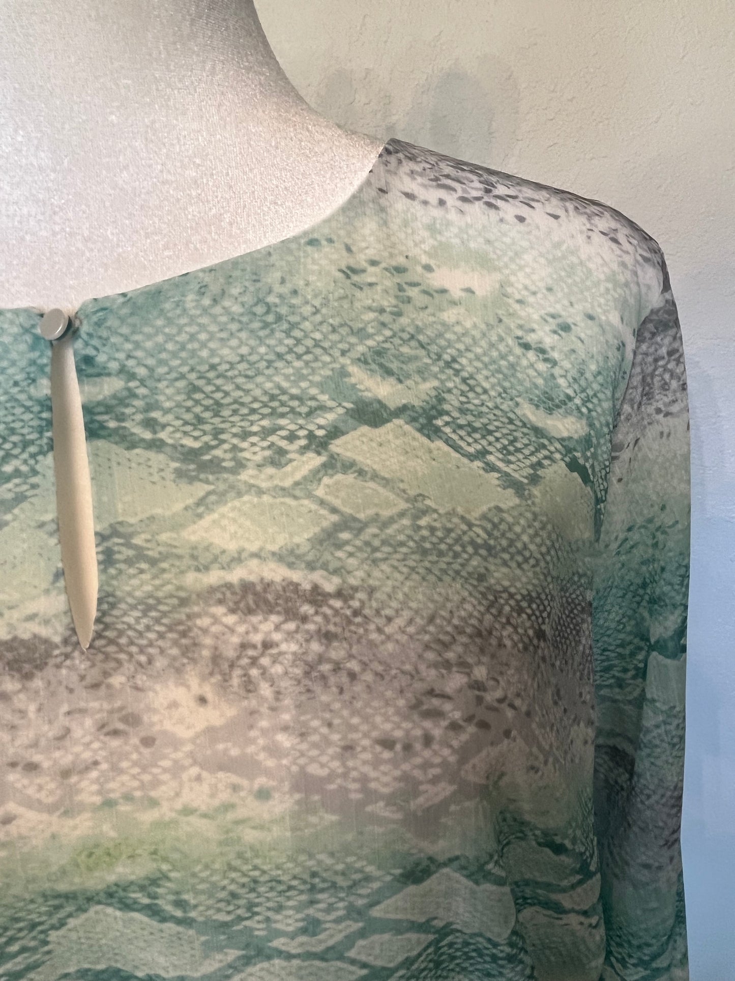 Alfred Dunner Teal and Gray Print Top