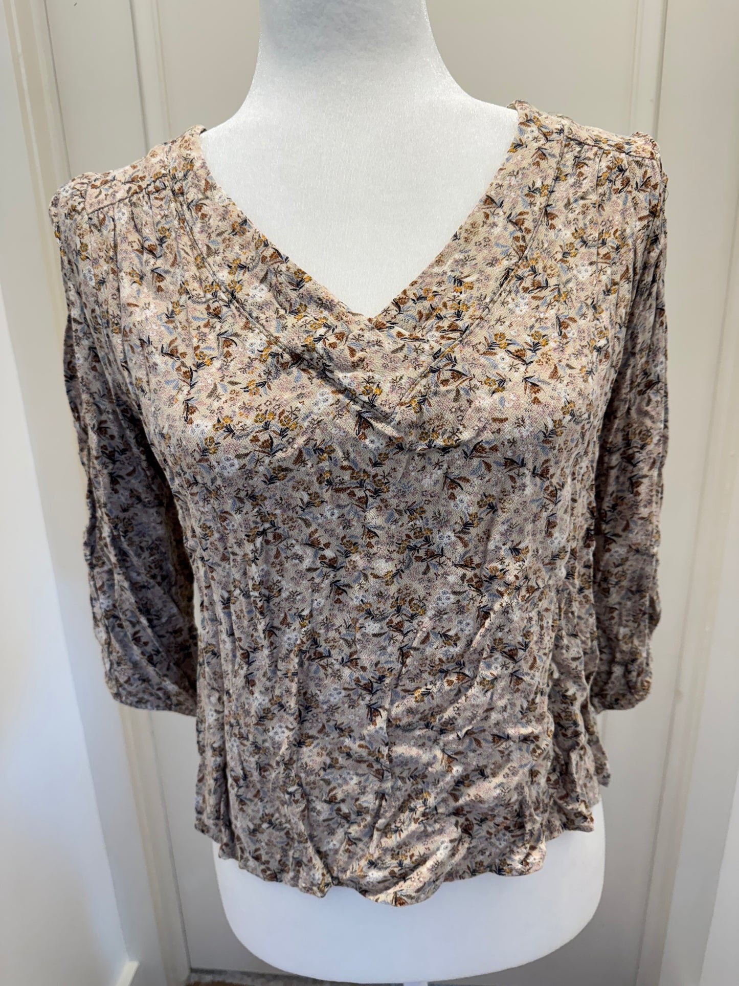 St. John’s Bay Cream Floral Top