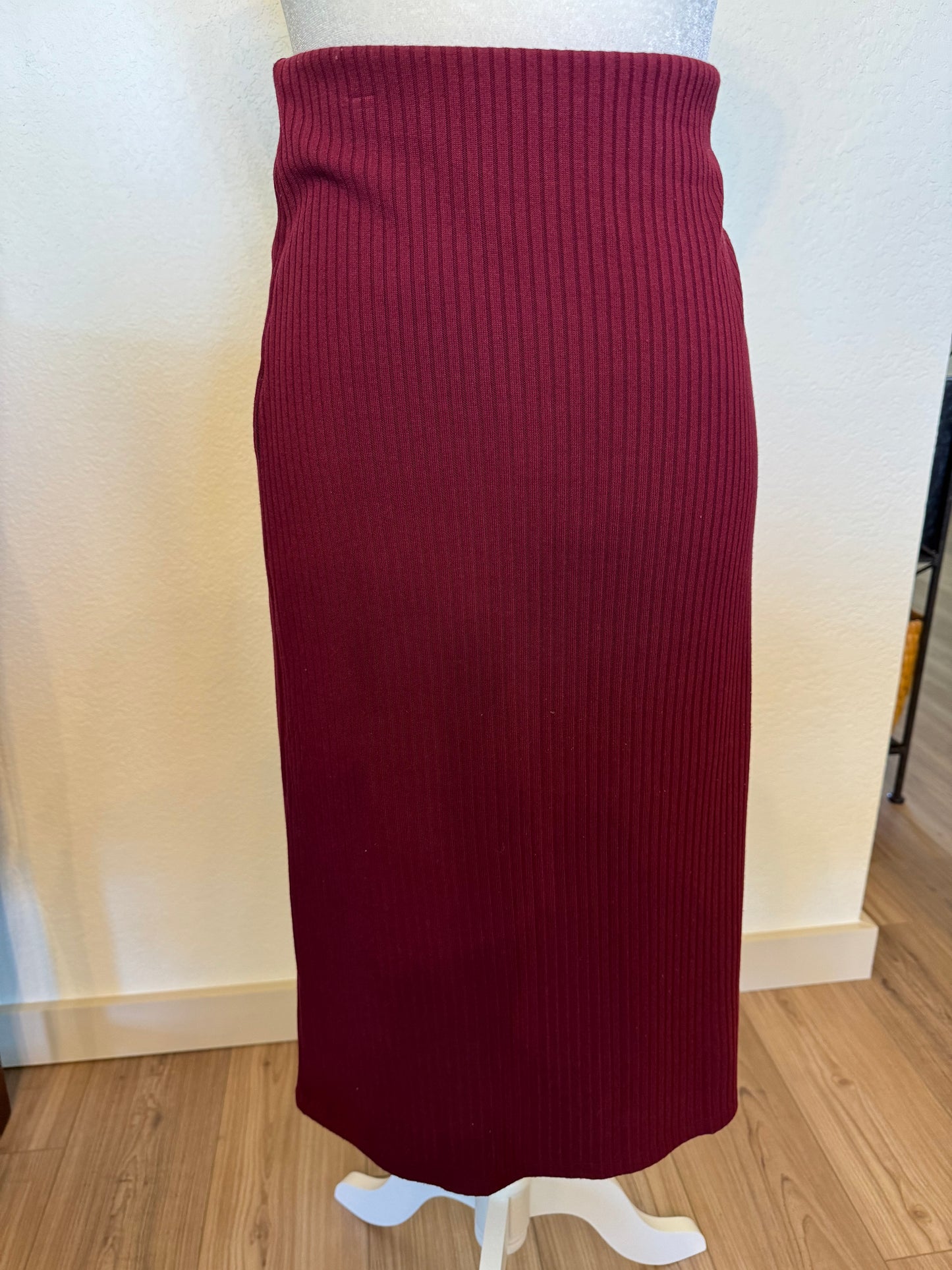 Old Navy Burgundy Ribbed Midi Skirt