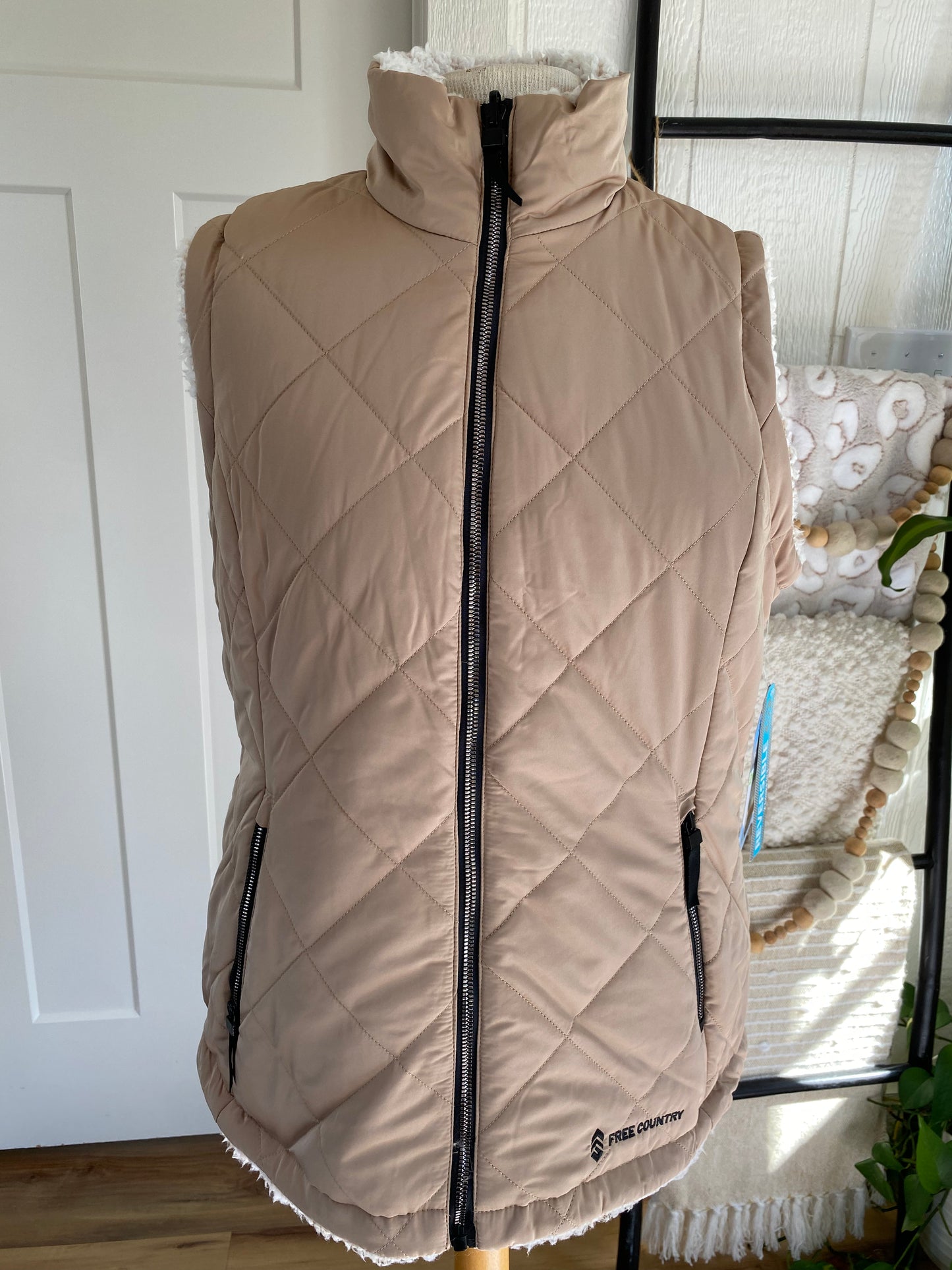 Free Country Beige Reversible Puffer Vest