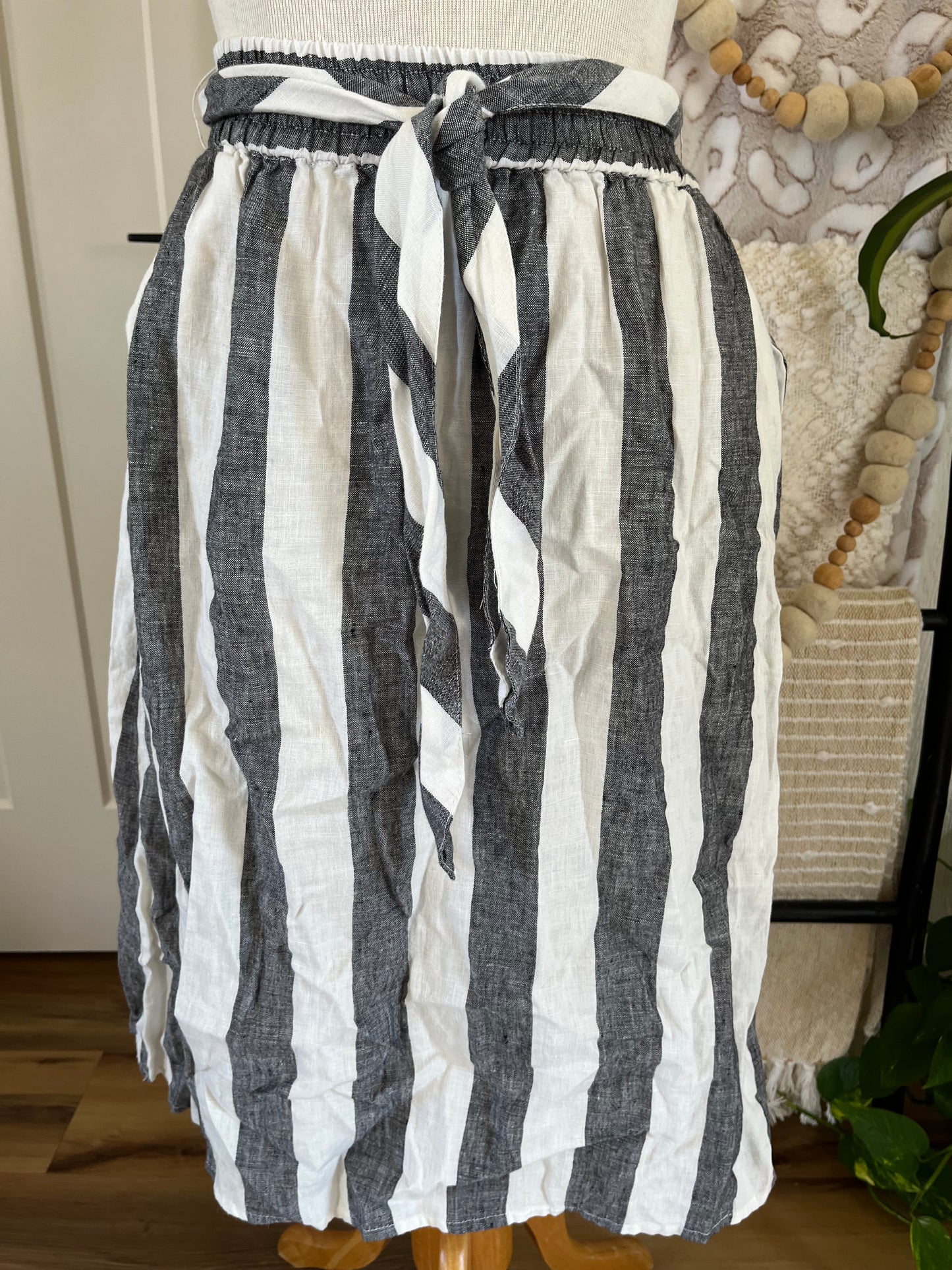 Catherine Malandrino 100% Linen Gray Stripe Midi Skirt