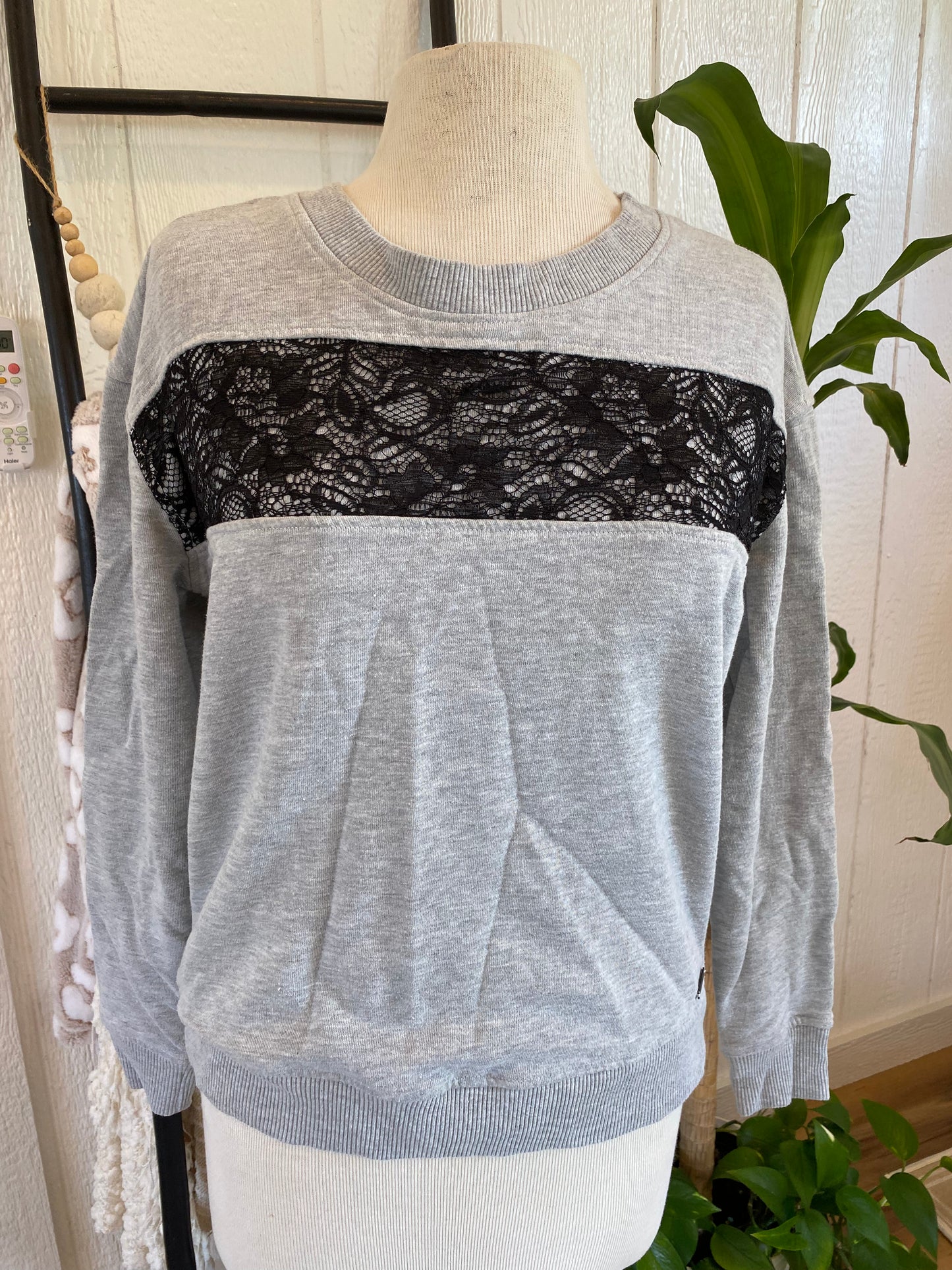 Marc New York Gray Sweatshirt With Black Lace Accent