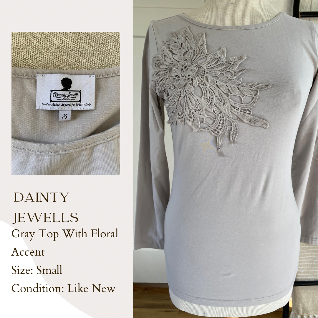 Dainty Jewells Gray Top With Floral Accent