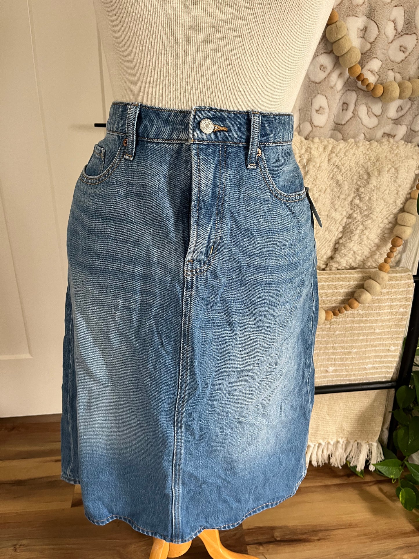 Old Navy Light Denim Skirt