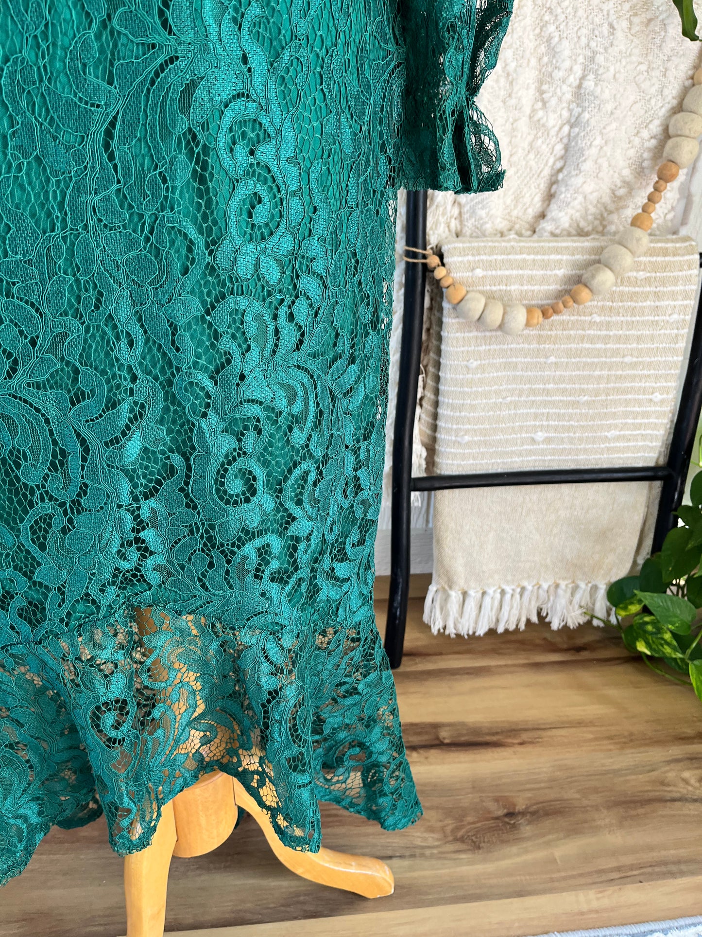 Shein Emerald Green Lace Midi Dress