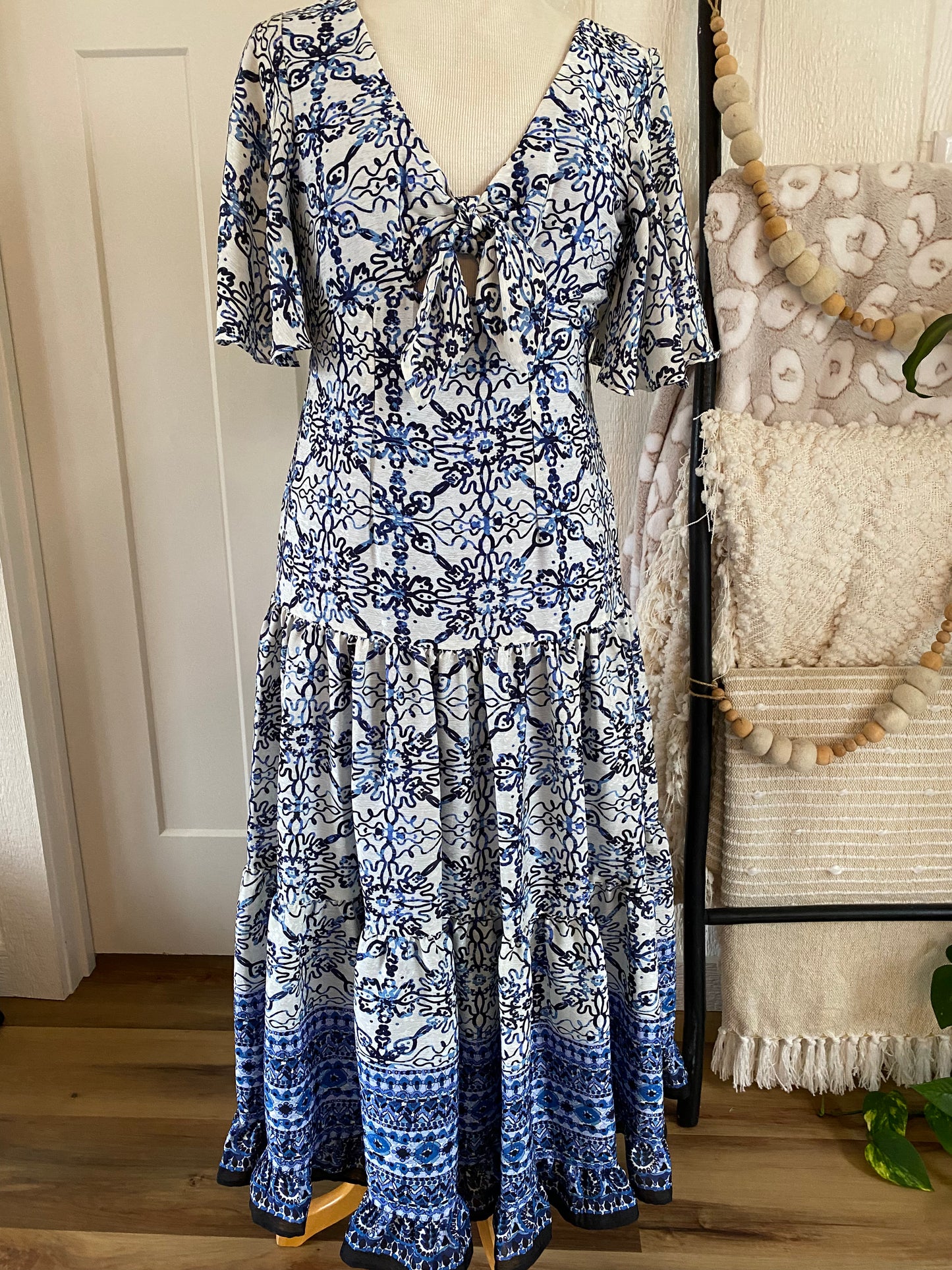 Taylor Blue Floral Dress With Ruffle Hem