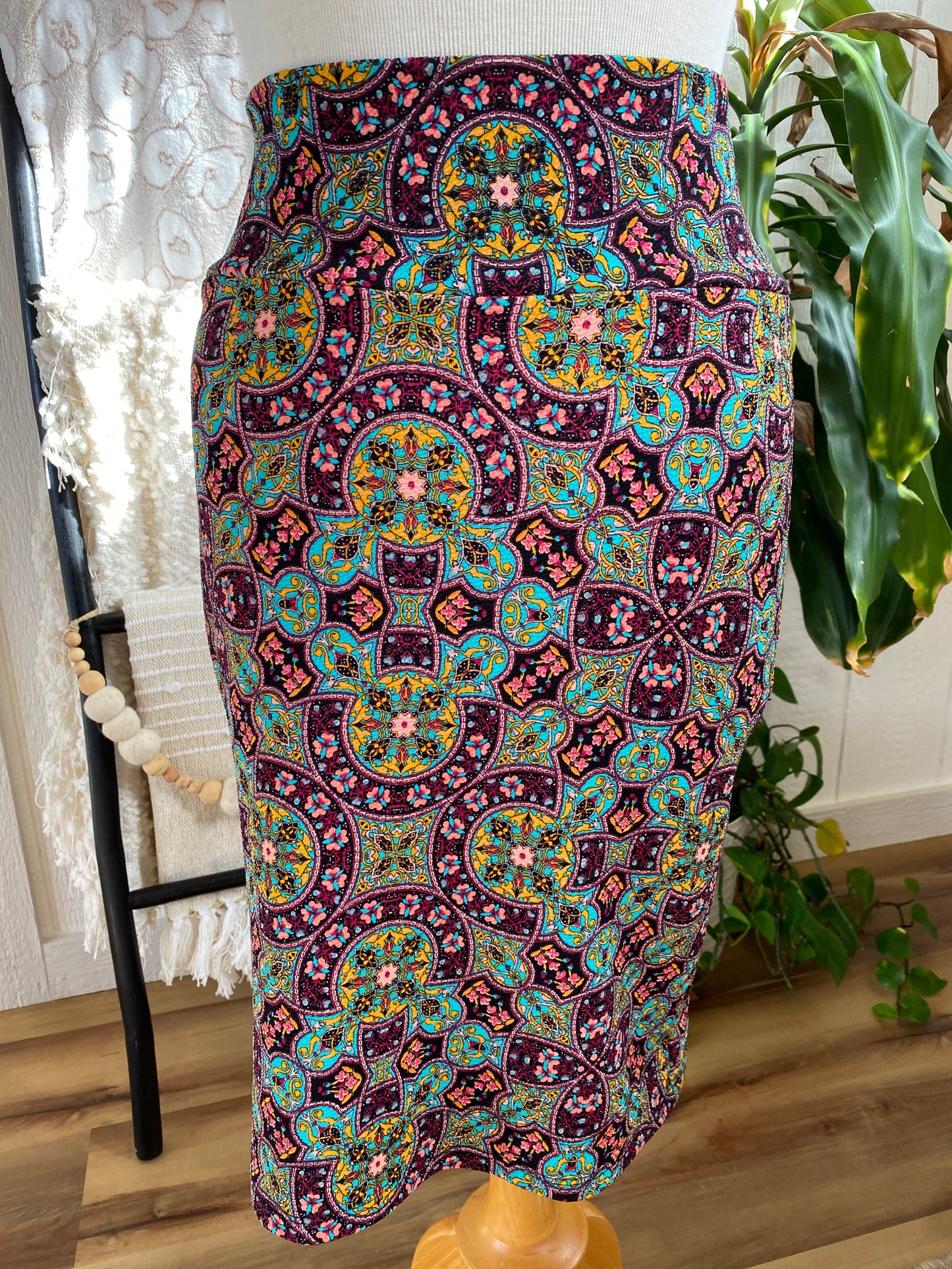 Lula Roe Kaleidoscope Print Pencil Skirt